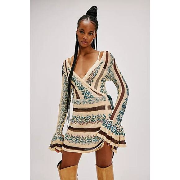 Free People Dresses & Skirts - Free People Bella Rosa Wrap Mini Dress V-Neck Neutral Combo Size M NWT